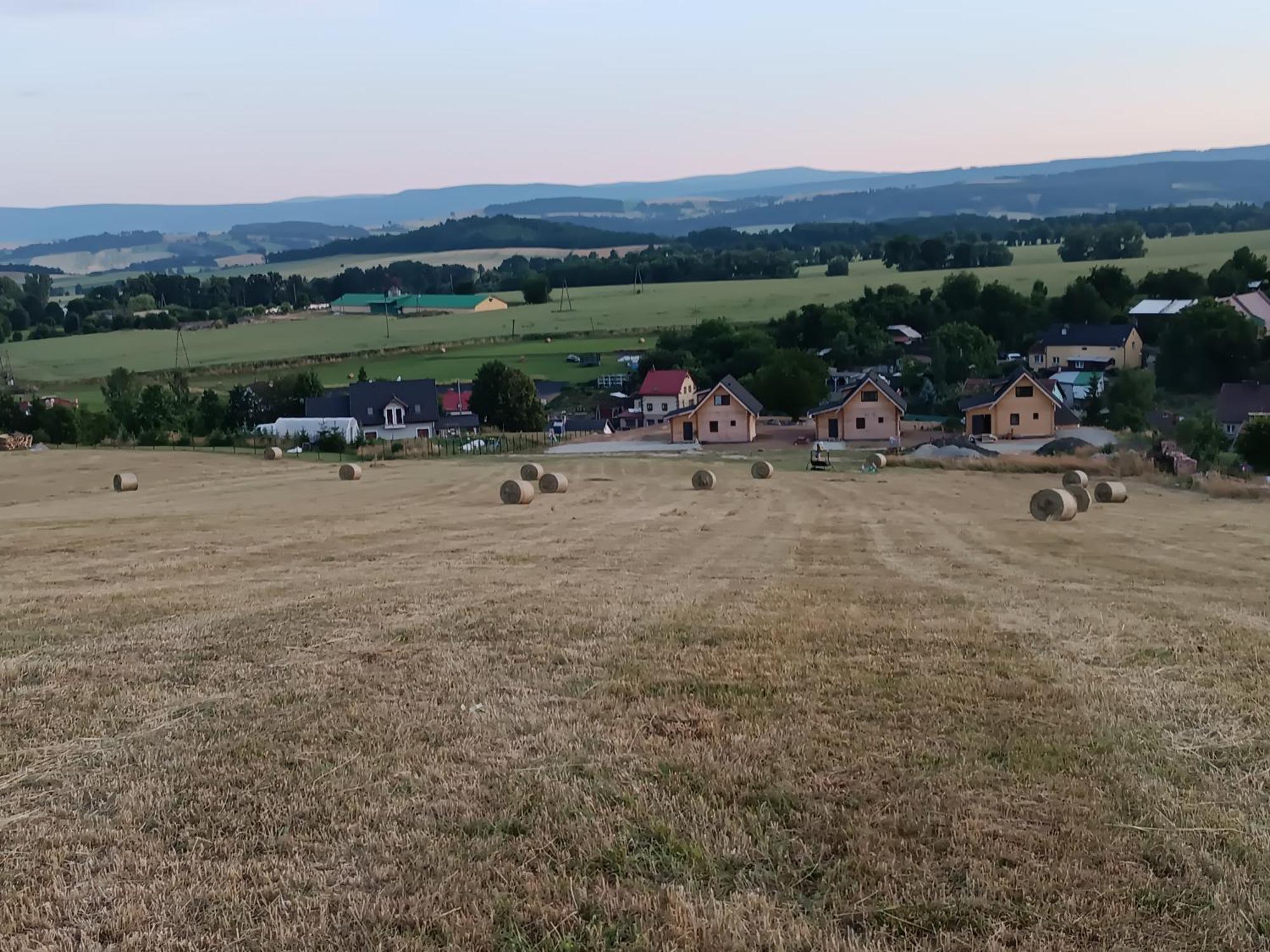 Domki Osada Bozkow W Kotlinie Klodzkiej Esterno foto